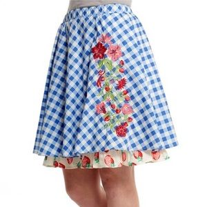 Dutch Apple Skirt with strawberries New w Tags!!